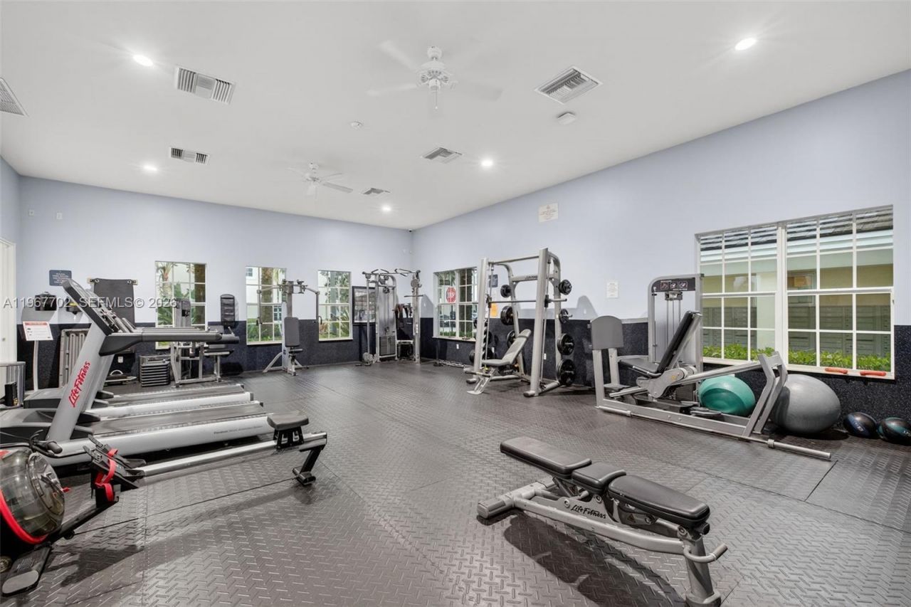 617 SW 1st Ave , Pompano Beach, FL 33060 Photo