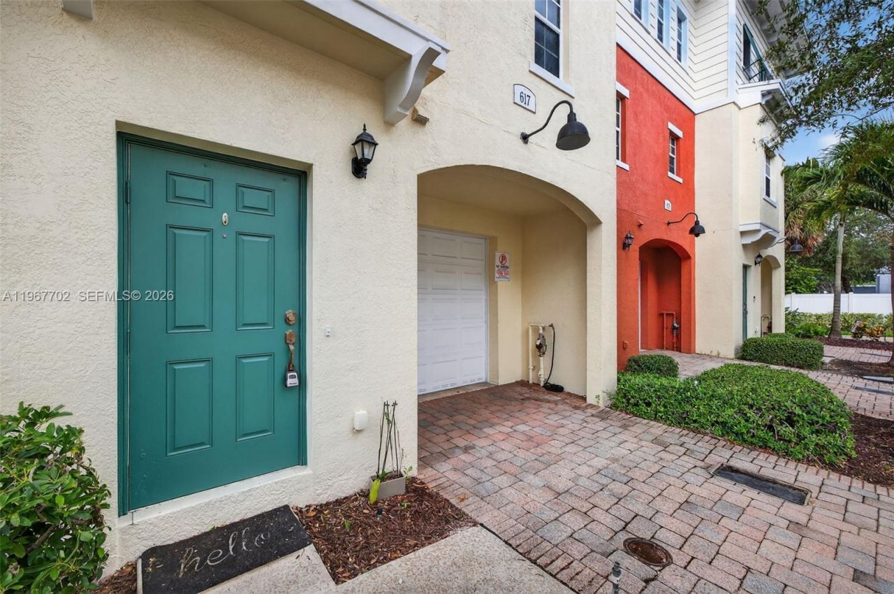 617 SW 1st Ave , Pompano Beach, FL 33060 Photo