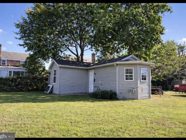 51 E GRIFFITH STREET, PENNS GROVE, NJ 08069