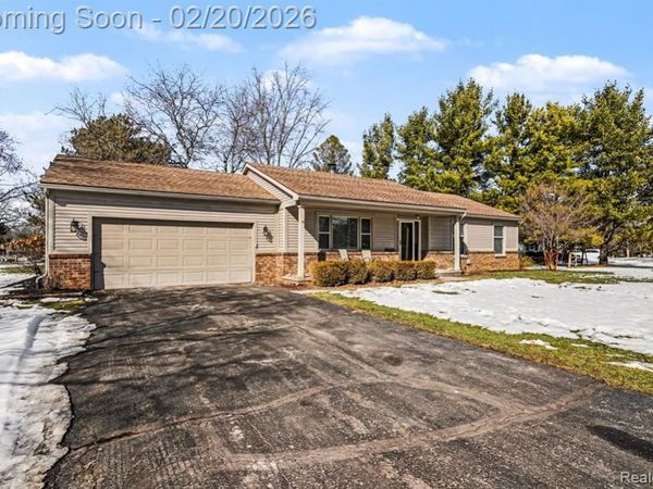 9566 Daleview Drive, Green Oak Twp, MI 48178