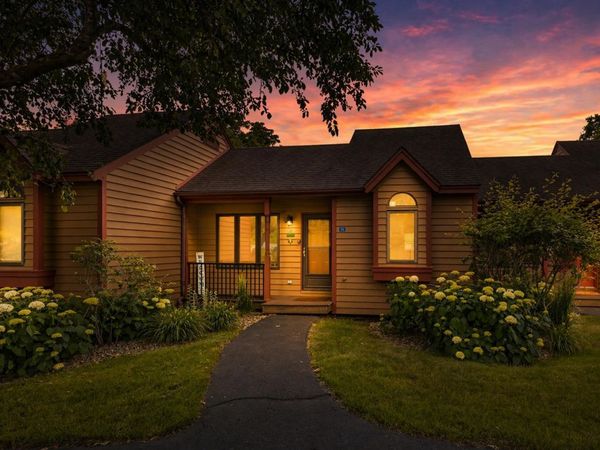 23 Oak Glen Drive, GALENA, IL 61036