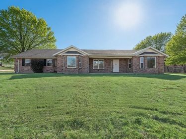 209 N Remuda Court, Fort Worth, TX 76108