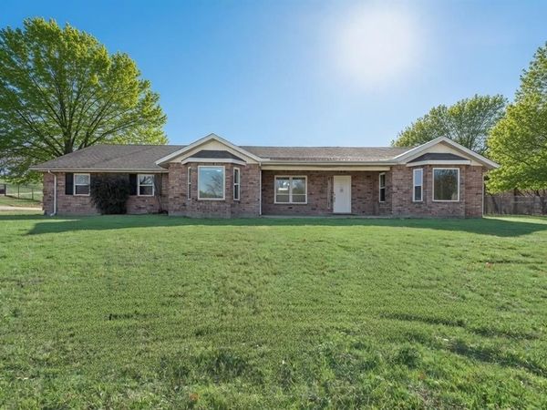 209 N Remuda Court, Fort Worth, TX 76108