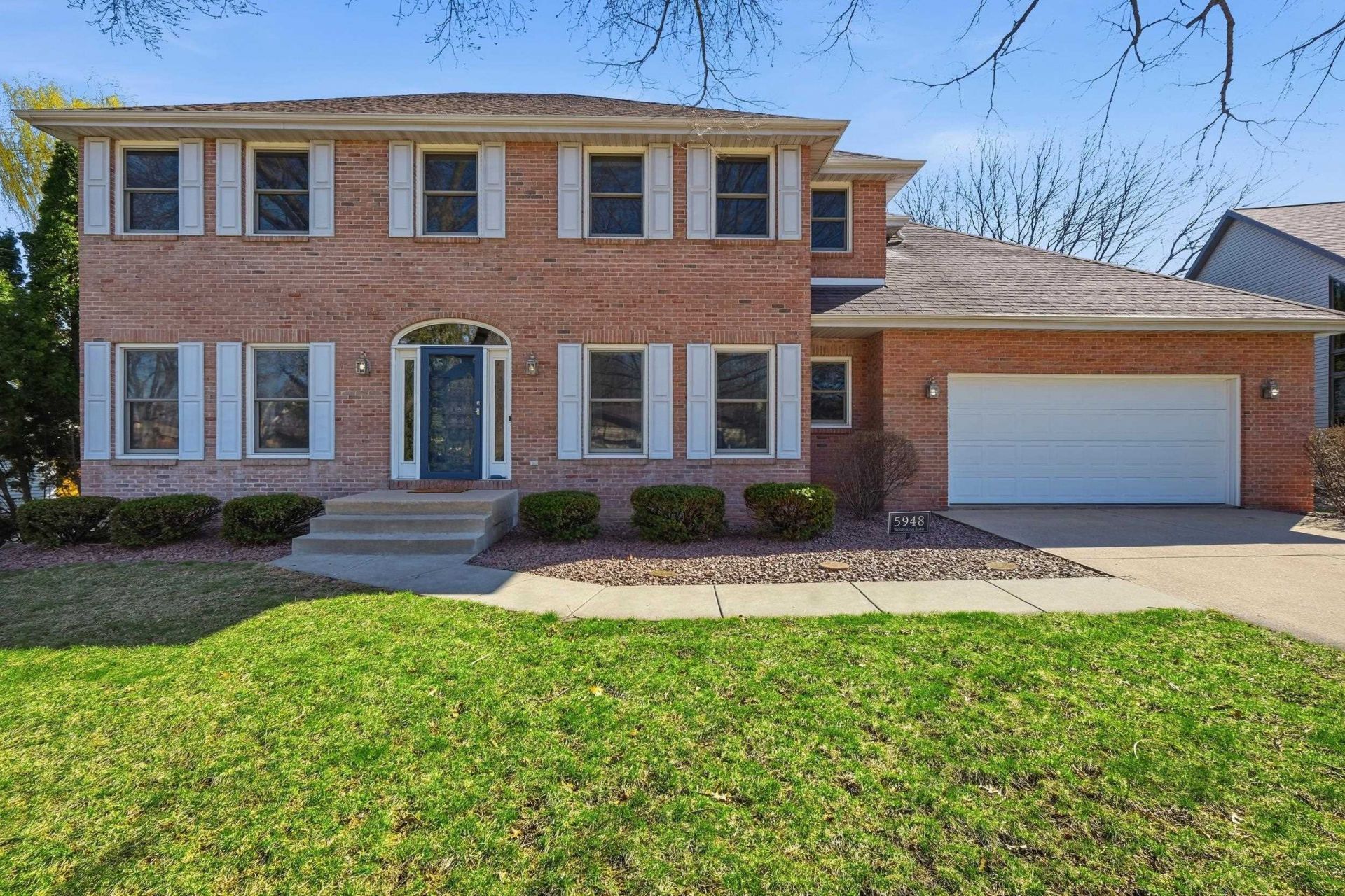 5948 Woods Edge Road, Fitchburg, WI 53711 Main Photo