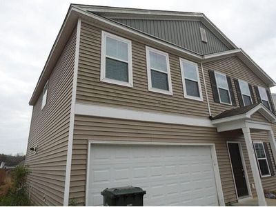 195 Hyrne Drive, Goose Creek, SC 29445