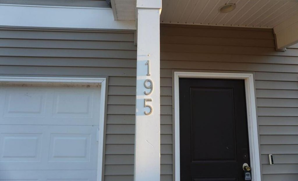 195 Hyrne Drive Photo 10