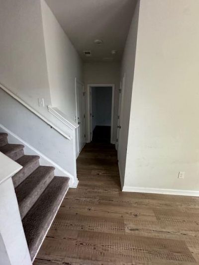 195 Hyrne Drive Photo 3