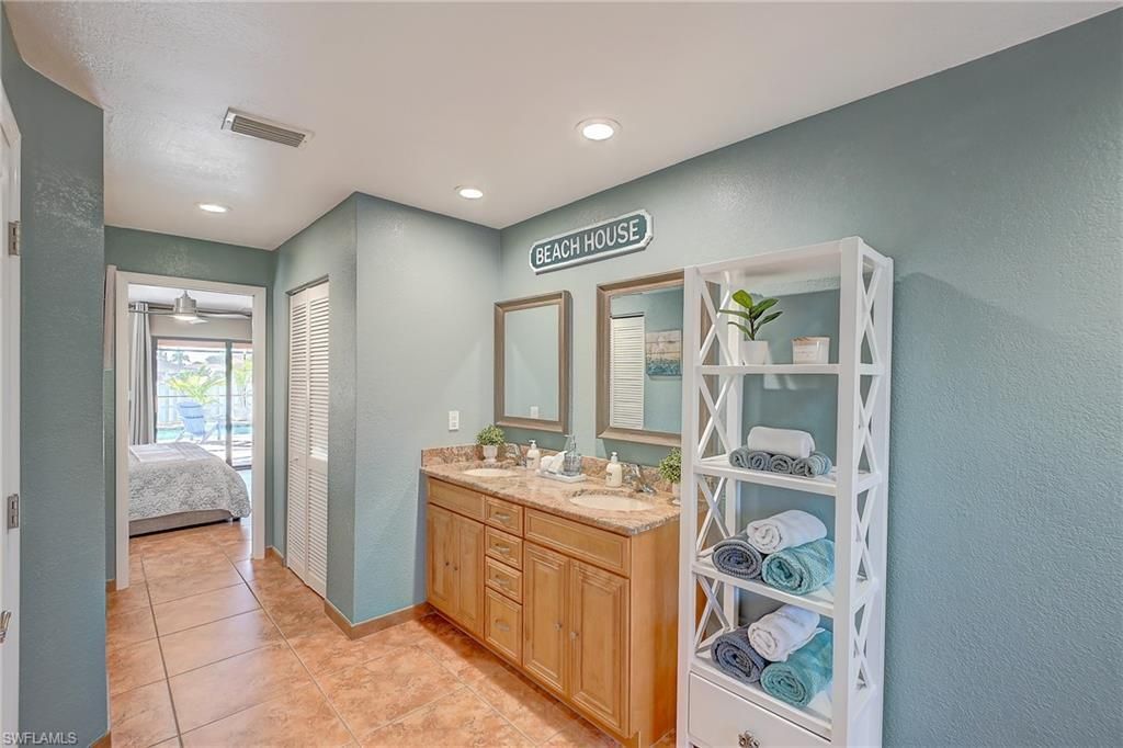 718 Arundel Cir, Fort Myers, FL 33913 Photo