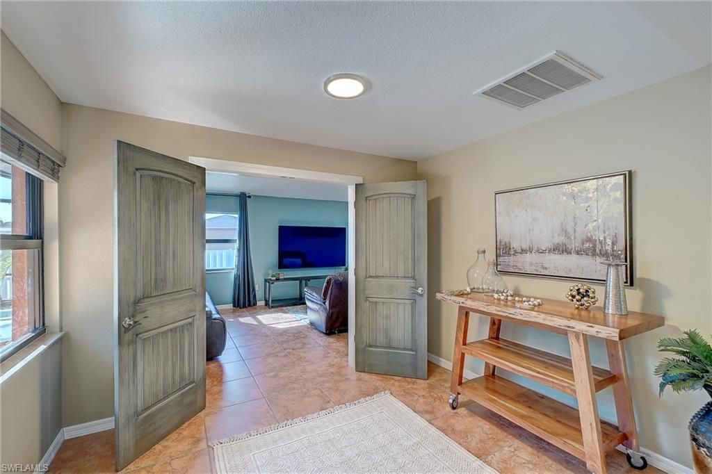 718 Arundel Cir, Fort Myers, FL 33913 Photo