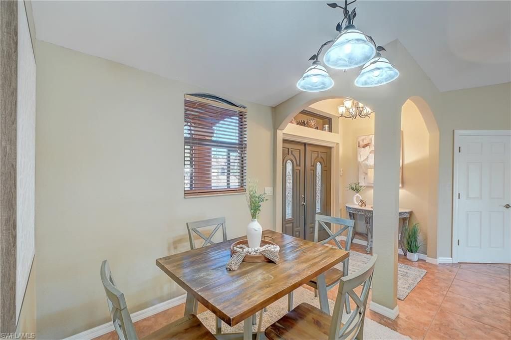 718 Arundel Cir, Fort Myers, FL 33913 Photo