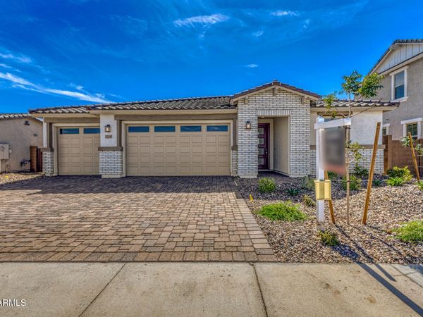 12361 W PARKWAY Lane, Avondale, AZ 85323