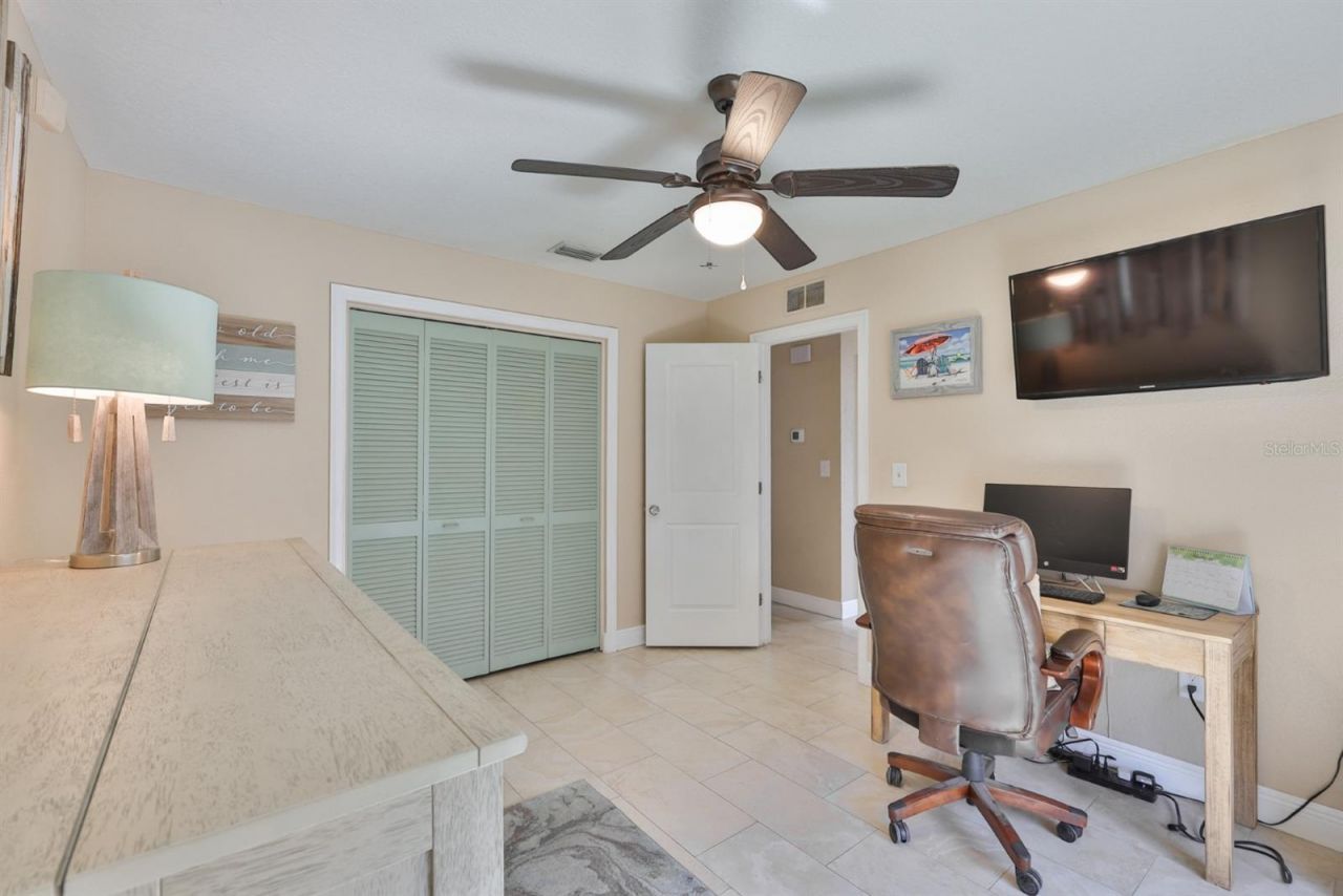 9275 133rd Street, Seminole, FL 33776 Photo