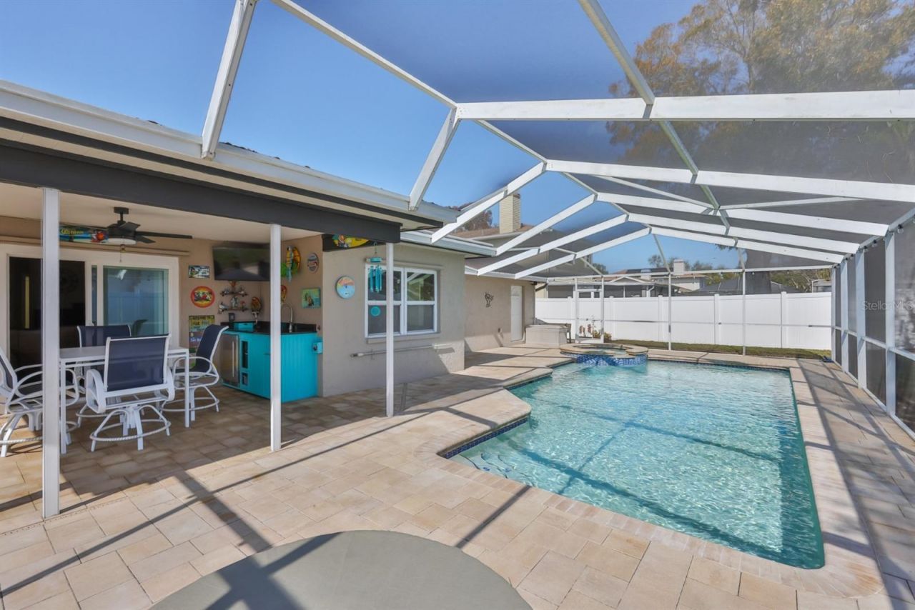 9275 133rd Street, Seminole, FL 33776 Photo