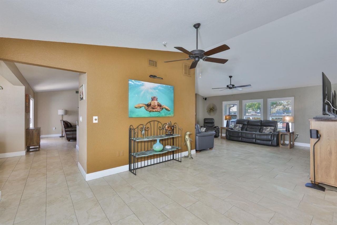 9275 133rd Street, Seminole, FL 33776 Photo