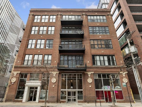215 N Aberdeen Street, Unit B401, Chicago, IL 60607