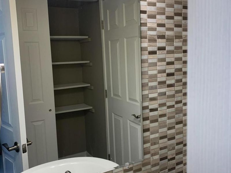 7752 Montgomery Road, Sycamore Township, OH 45236 Photo 6