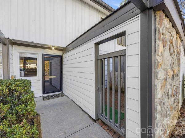 3617 Maple Glen Lane, Charlotte, NC 28226