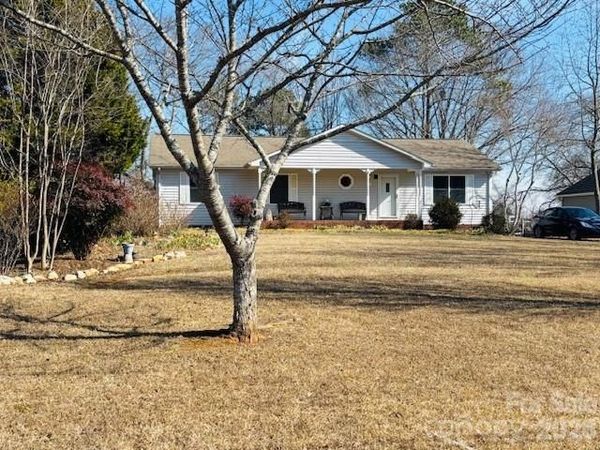 431 Island Cove Road, Norwood, NC 28128