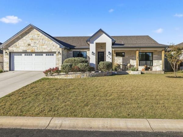 908 Smokey Oak Dr. DR, Fredericksburg, TX 78624