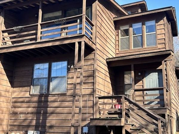 968 N Lewis Avenue , Fayetteville, AR 72701