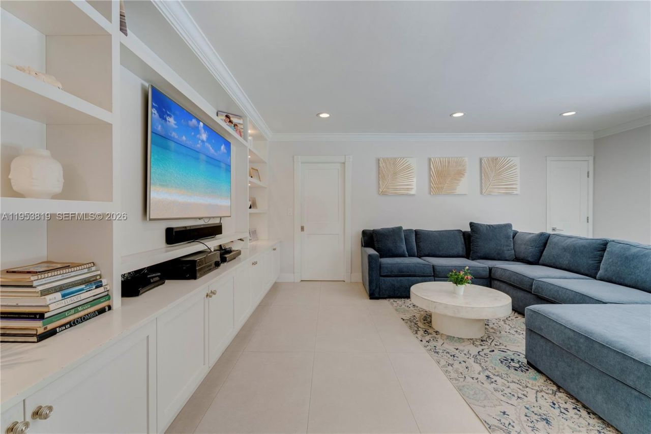 6700 SW 117th St , Pinecrest, FL 33156 Photo