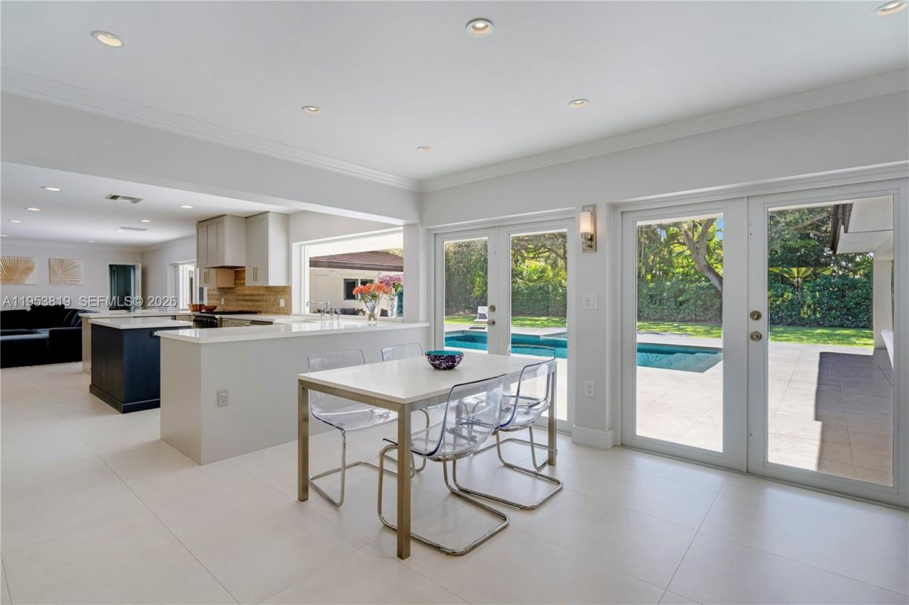 6700 SW 117th St , Pinecrest, FL 33156 Photo