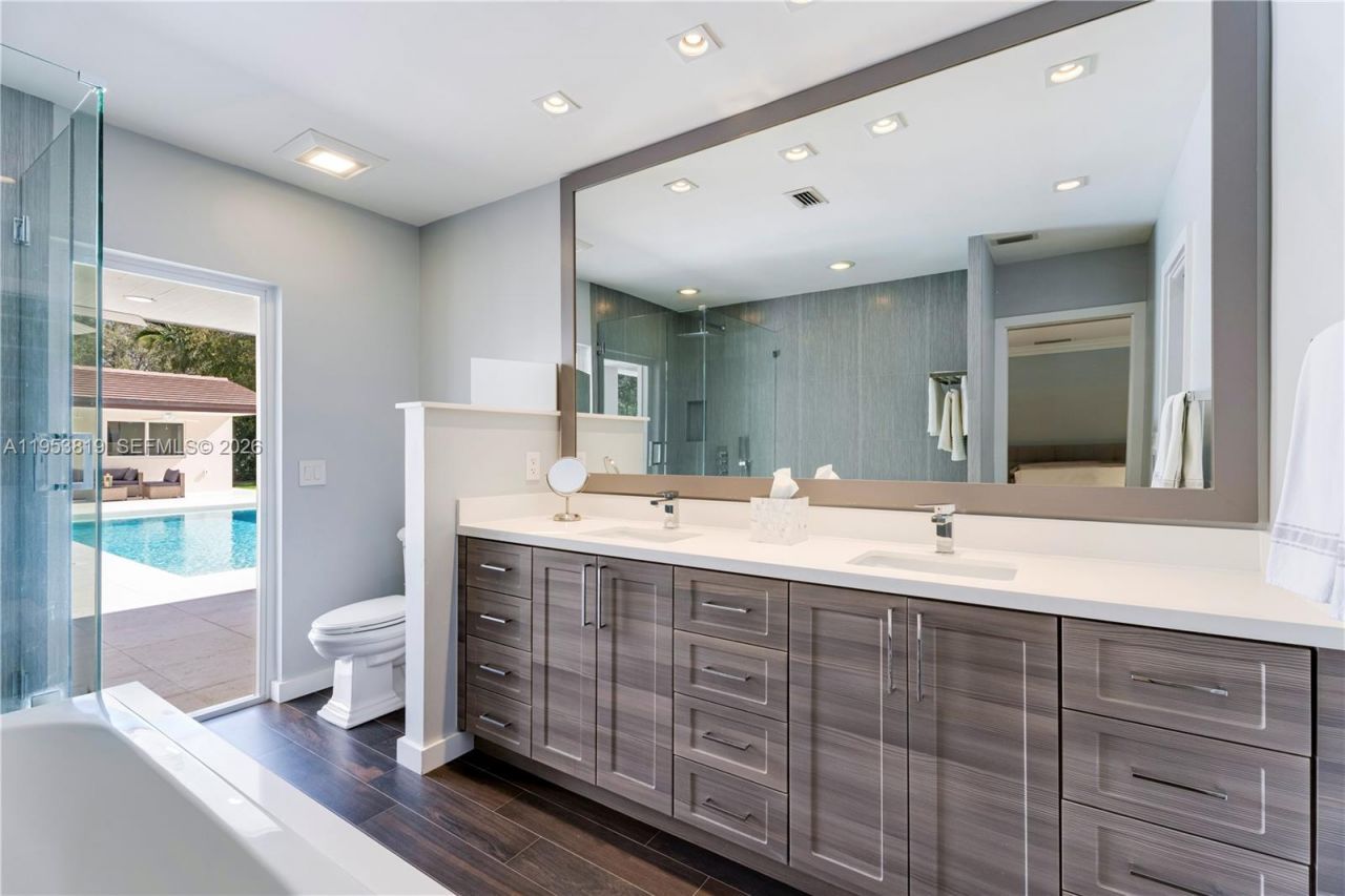 6700 SW 117th St , Pinecrest, FL 33156 Photo