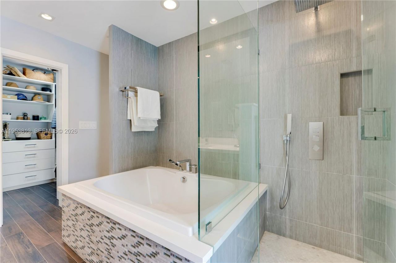 6700 SW 117th St , Pinecrest, FL 33156 Photo