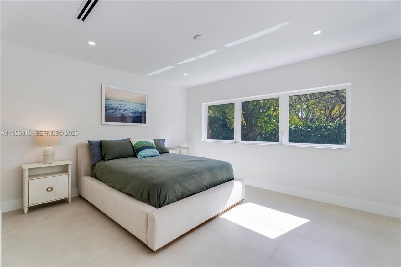 6700 SW 117th St , Pinecrest, FL 33156 Photo