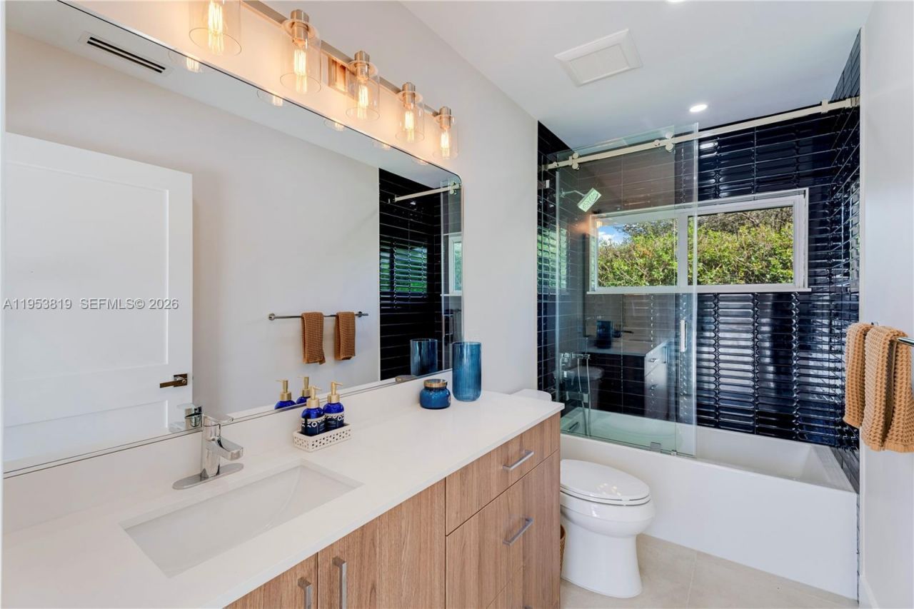 6700 SW 117th St , Pinecrest, FL 33156 Photo