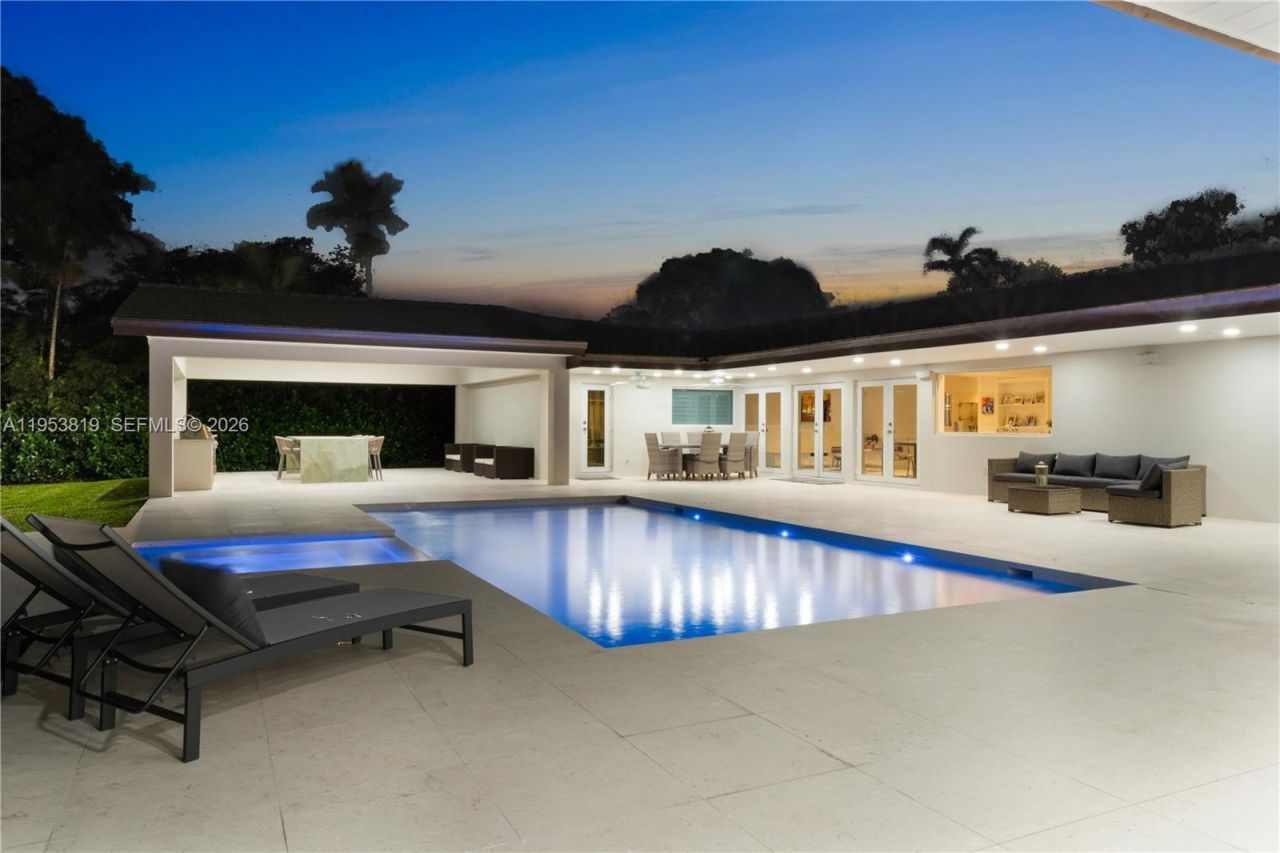 6700 SW 117th St , Pinecrest, FL 33156 Photo