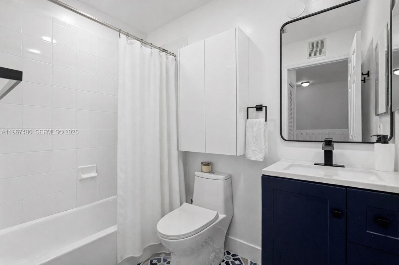 5725 NW 114th Path, Unit 114, Doral, FL 33178 Photo