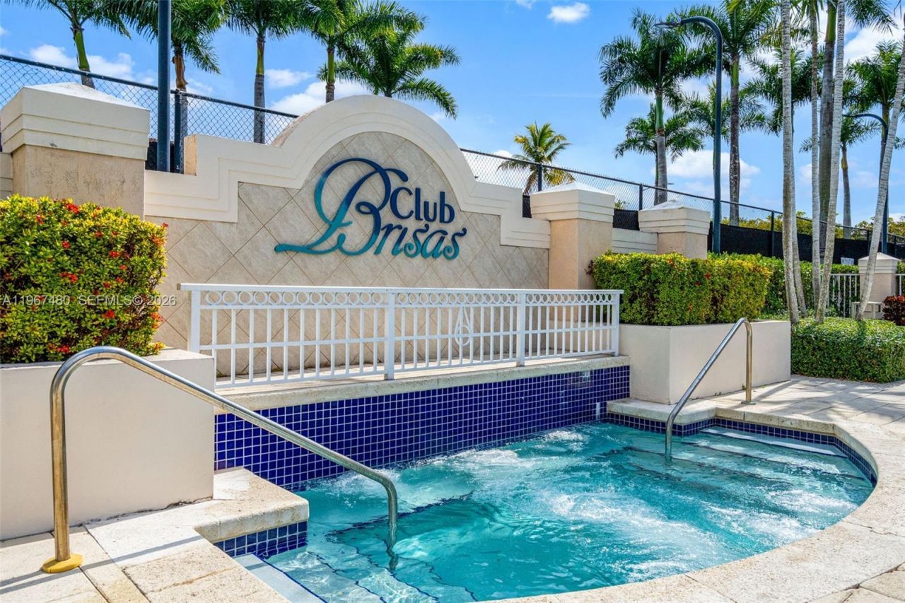 5725 NW 114th Path, Unit 114, Doral, FL 33178 Photo