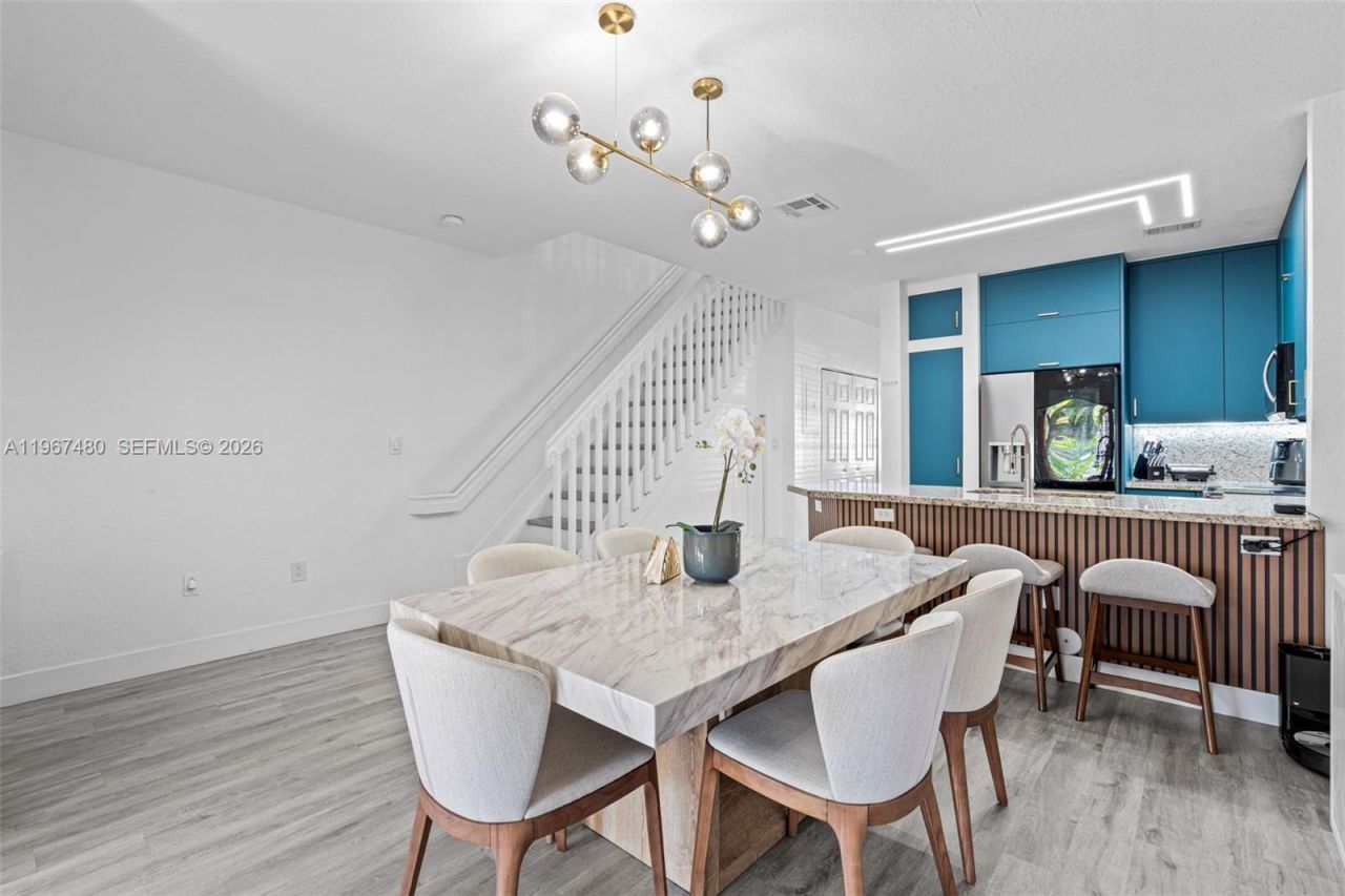 5725 NW 114th Path, Unit 114, Doral, FL 33178 Photo