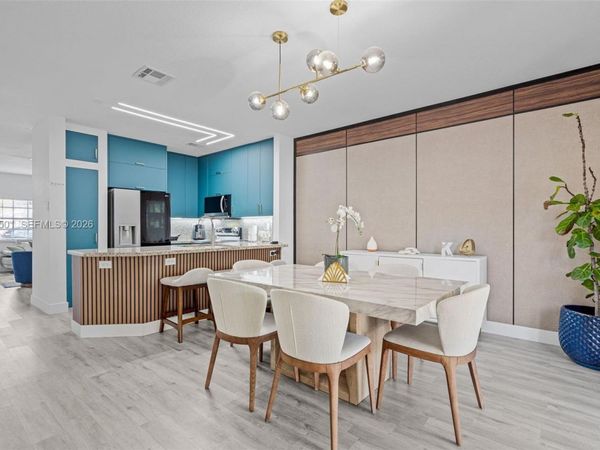 5725 NW 114th Path , Unit 114, Doral, FL 33178