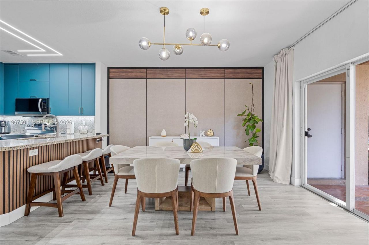 5725 NW 114th Path , Unit 114, Doral, FL 33178 Photo