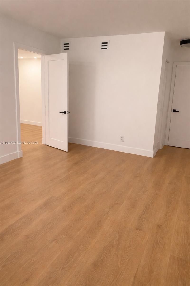 2935 NE 163rd St, Unit 3K, North Miami Beach, FL 33160 Photo