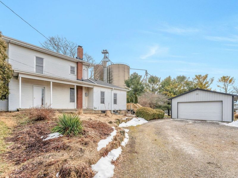 147 N Clayton Street, Centerburg, OH 43011 Photo 2