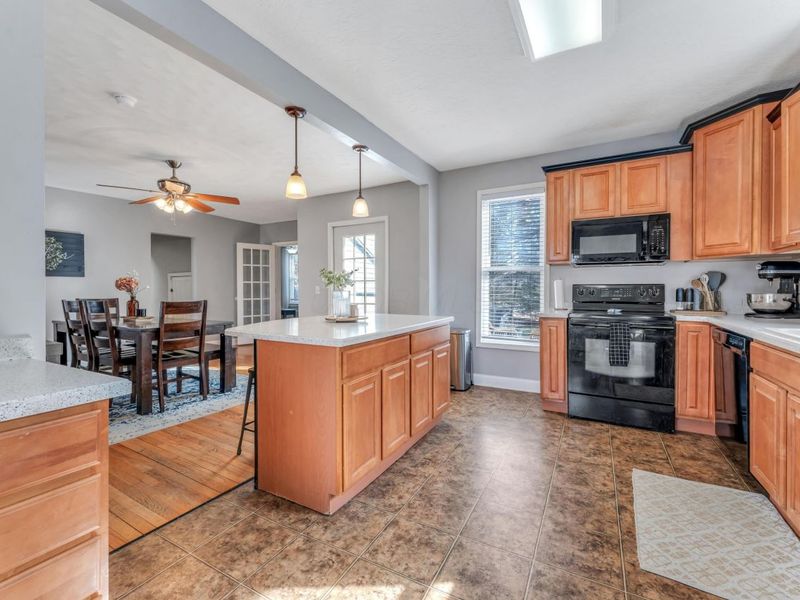 147 N Clayton Street, Centerburg, OH 43011 Photo 5