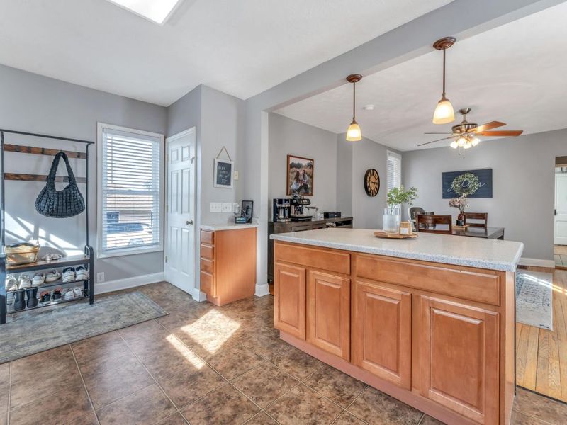 147 N Clayton Street, Centerburg, OH 43011 Photo 6