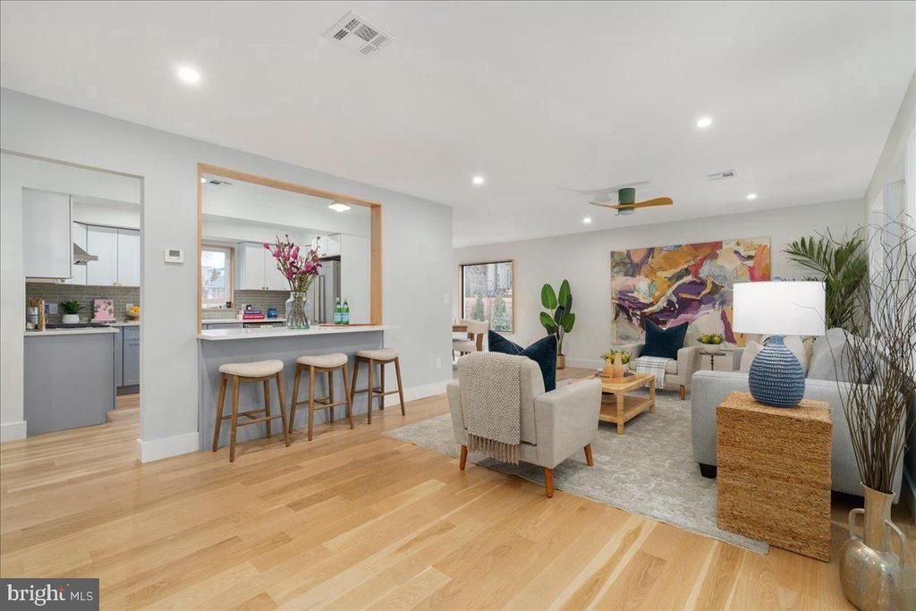 10 Perry Street, Lambertville, NJ 08530 Main Photo