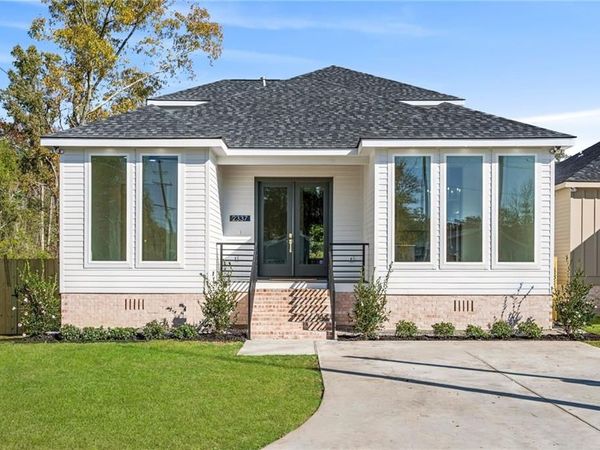 2337 ORLEANS Street, Mandeville, LA 70448