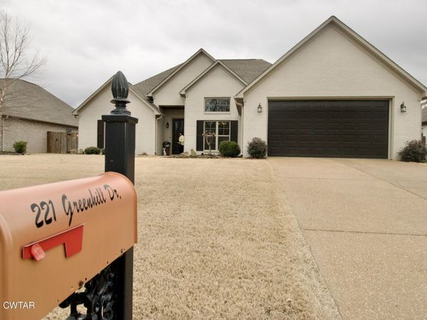 221 Greenhill Drive , Jackson, TN 38305