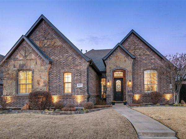 8957 Glendara Drive, North Richland Hills, TX 76182