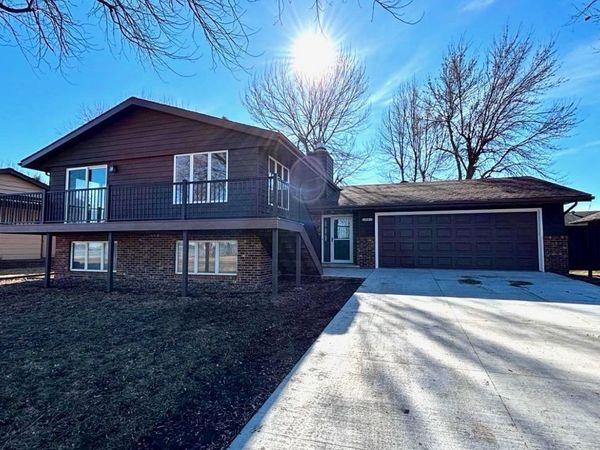 1961 S Shore Drive, Worthington, MN 56187