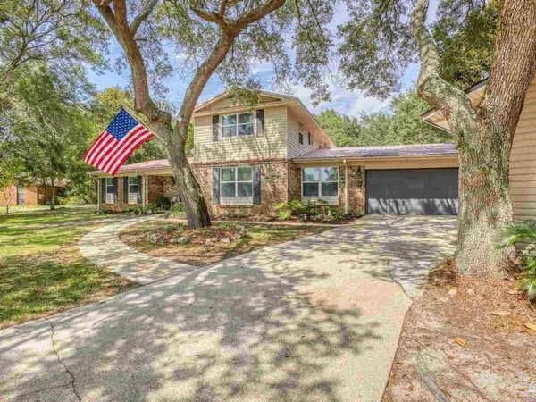 3066 Rosa Del Villa Dr, Gulf Breeze, FL 32563
