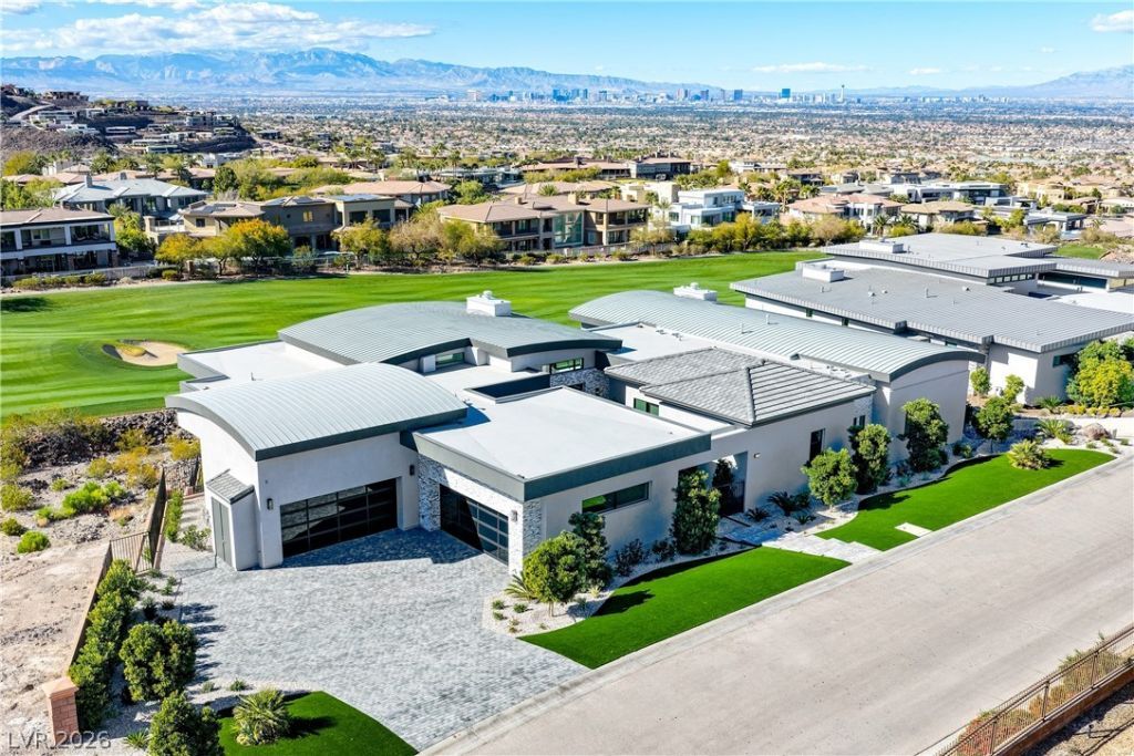 645 Majestic Rim Drive, Henderson, NV 89012 Main Photo