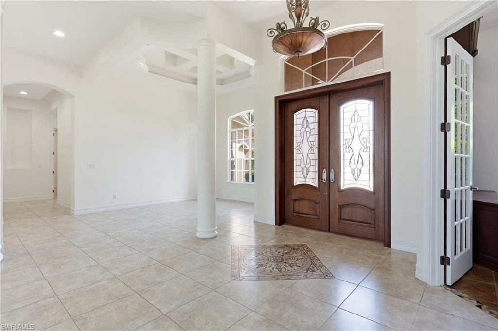 1687 Persimmon Dr, Naples, FL 34109 Photo