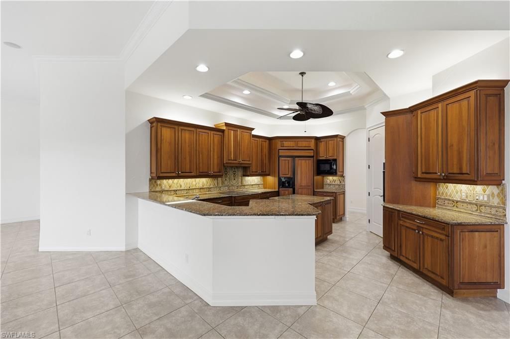1687 Persimmon Dr, Naples, FL 34109 Photo