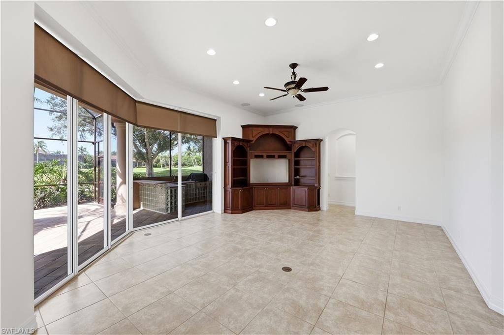 1687 Persimmon Dr, Naples, FL 34109 Photo